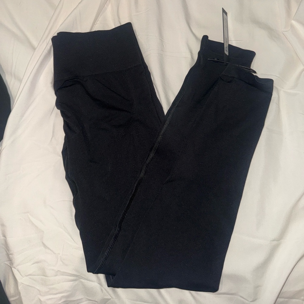 ONER ACTIVE Effortless Mid Rise
Leggings with Gray Logo (S/Regular)